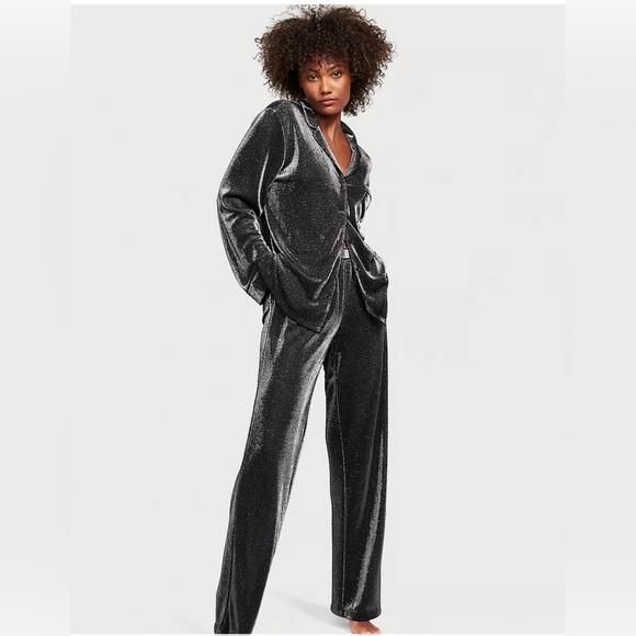 VICTORIA'S SECRET
Shimmer Knit Long Pajama Set -NEW - Picture 2 of 3